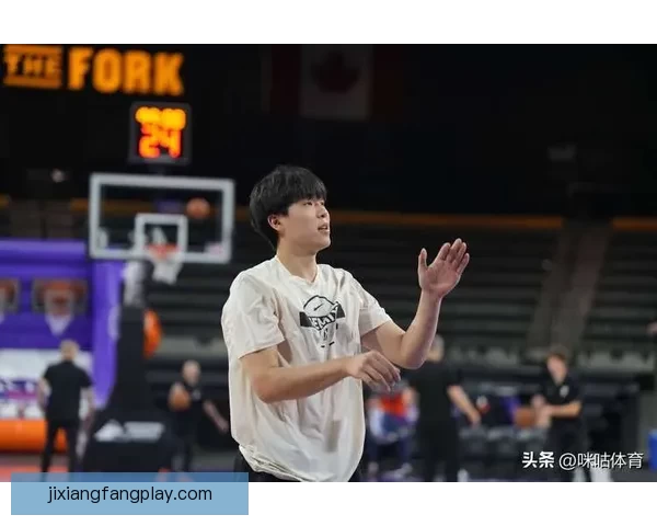 杨瀚森混音队巧妙运用英文数数干扰对手发球技巧赢得比赛